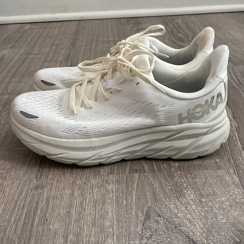 White Hoka Clifton 8 *NON AUTHENTIC*